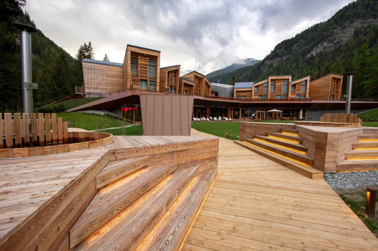 Aethos Monterosa Hotel Champoluc Exterior photo